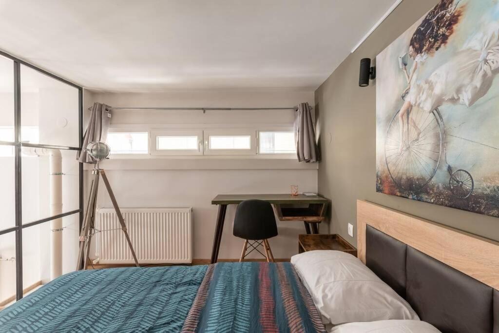 Industrial Loft Near Seaside W 200Mbps Appartement Thessaloniki Buitenkant foto
